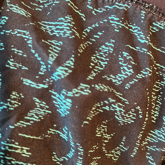 Lululemon speed short size 4 - Picture 4 of 4